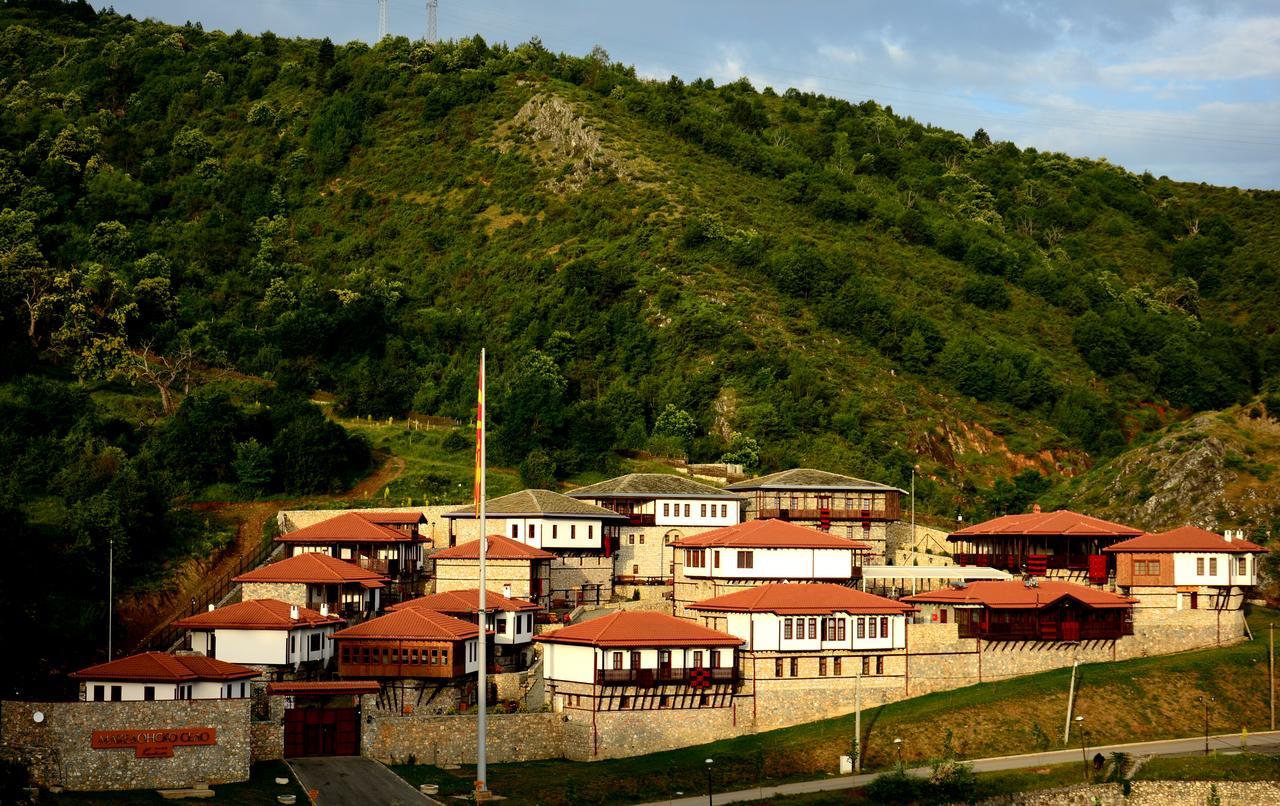 Macedonian Village Hotel & Resort 斯科普里 外观 照片