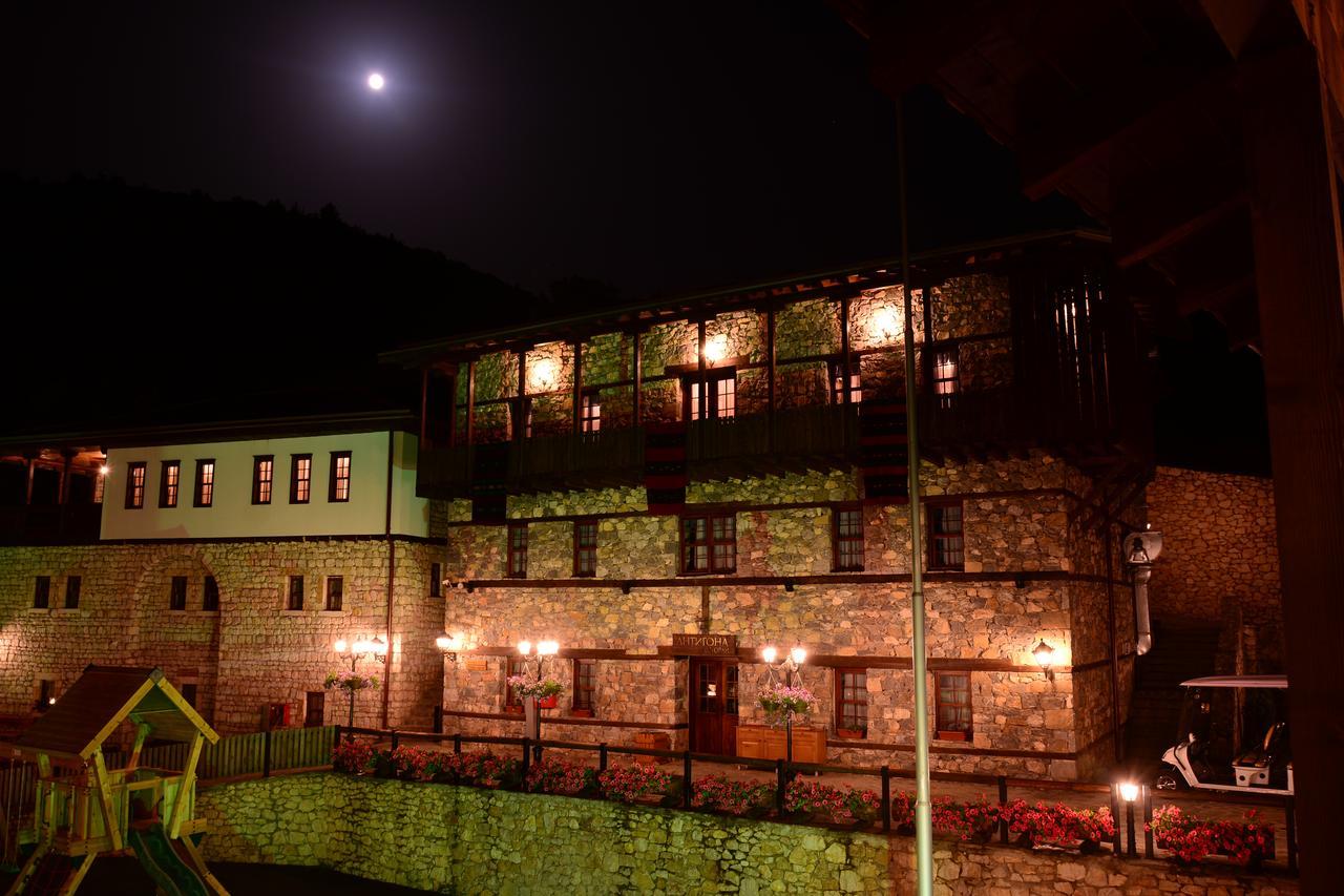 Macedonian Village Hotel & Resort 斯科普里 外观 照片