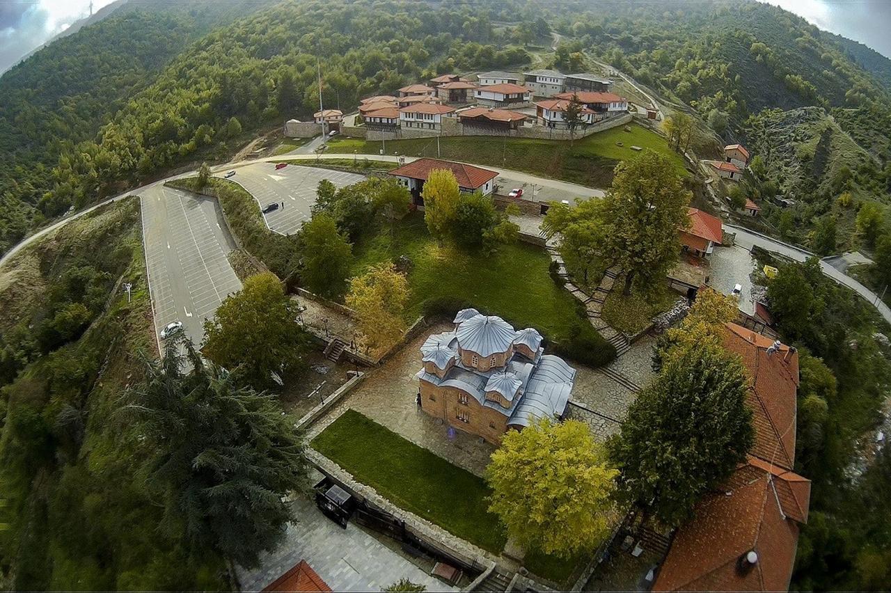 Macedonian Village Hotel & Resort 斯科普里 外观 照片