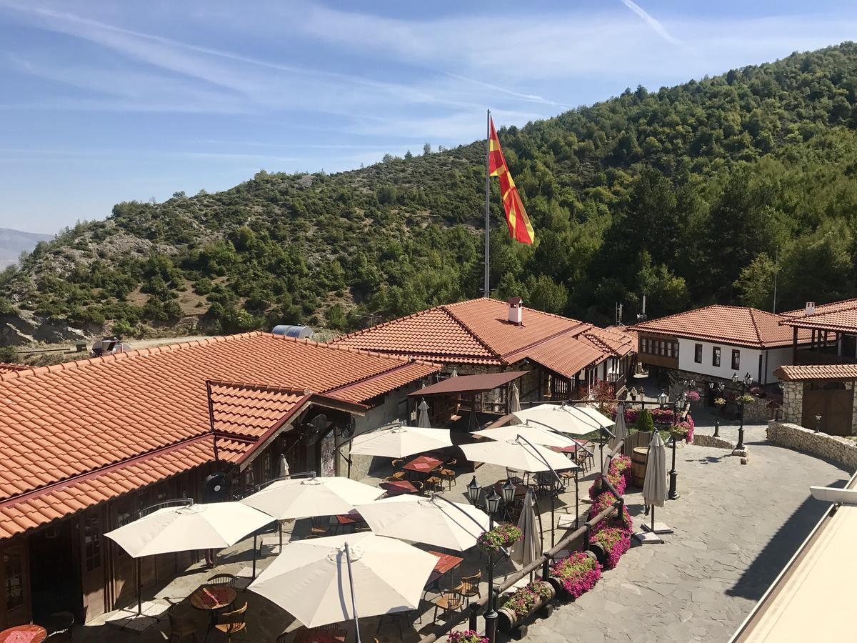 Macedonian Village Hotel & Resort 斯科普里 外观 照片