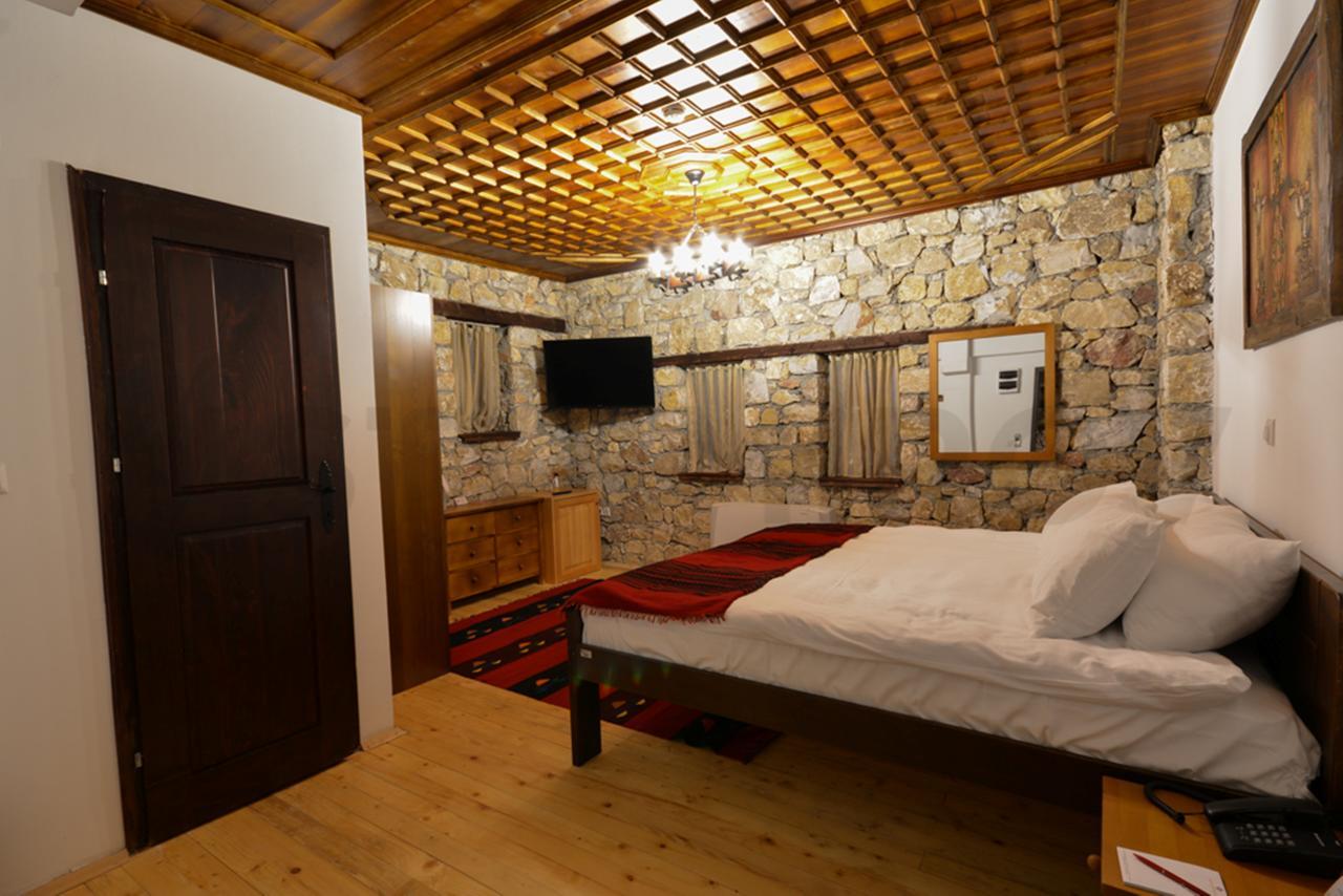 Macedonian Village Hotel & Resort 斯科普里 外观 照片